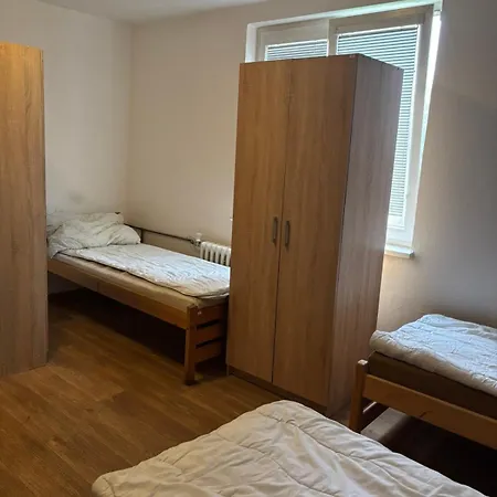 Hostel Sleep & Go Czech Republic - *